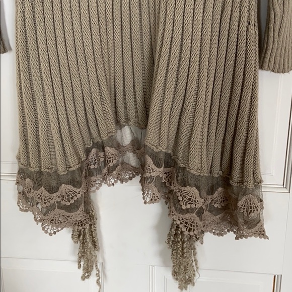 Sweater - Picture 3 of 4